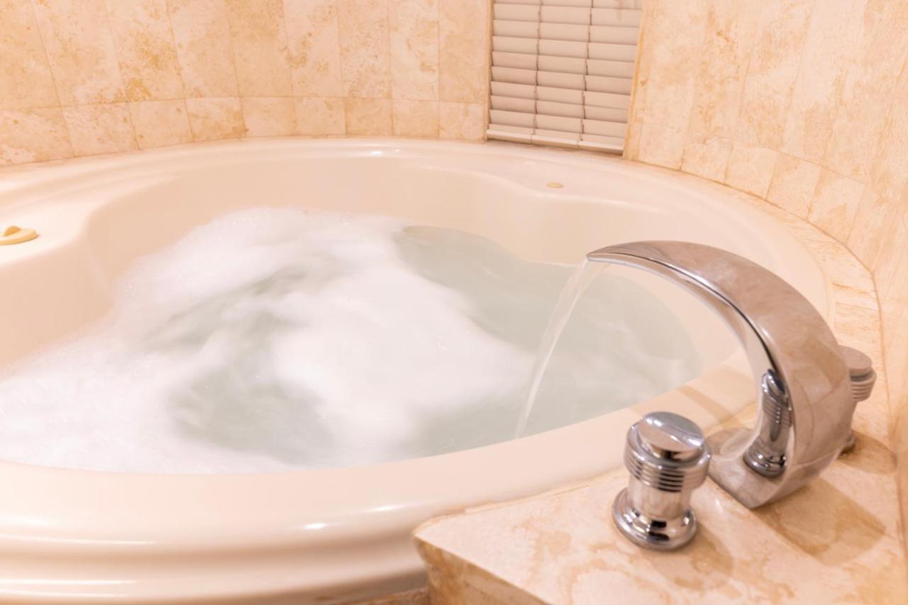J&A Classic Hotel Lima Zewnętrze zdjęcie A bathtub