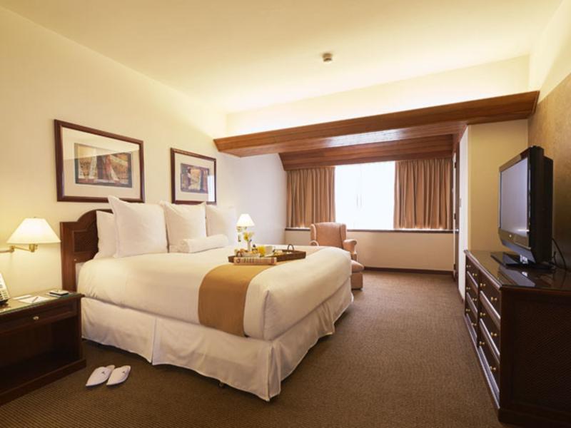 J&A Classic Hotel Lima Zewnętrze zdjęcie A room at the Fairmont Banff Springs Hotel